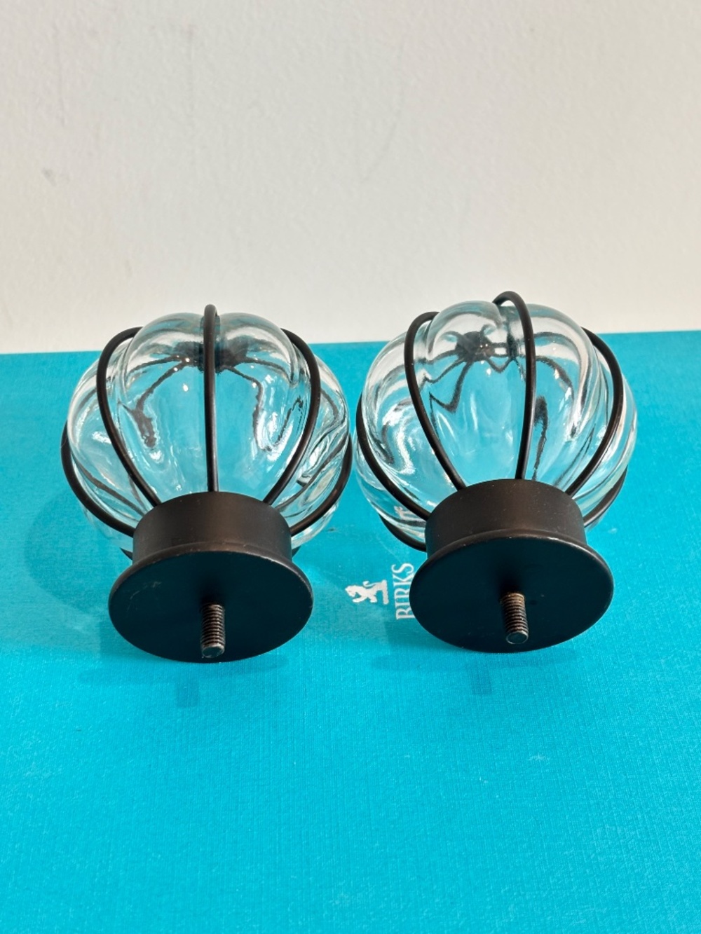 IKEA Blast globe black steel round curtain rod finials spherical ribbed glass - Picture 4 of 8